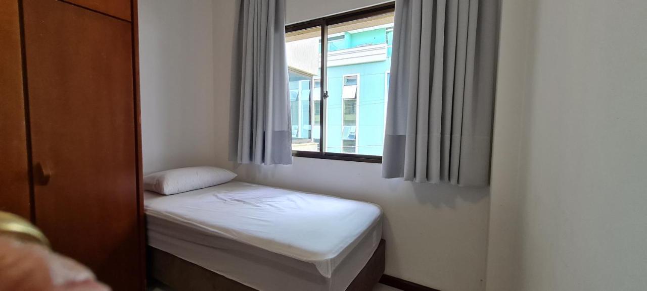Apto Em Predio Frente Ao Mar, Meia Praia Itapema, Linda Vista, 3 Dormitorios ภายนอก รูปภาพ